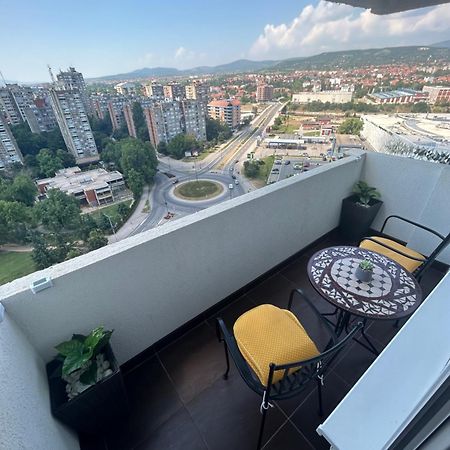 Apartman Bonaca Apartment Ni Екстериор снимка