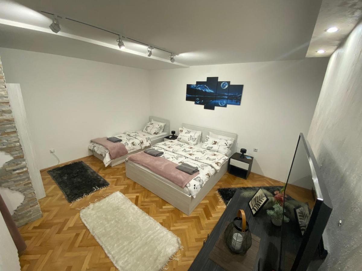 Apartman Bonaca Apartment Ni Екстериор снимка