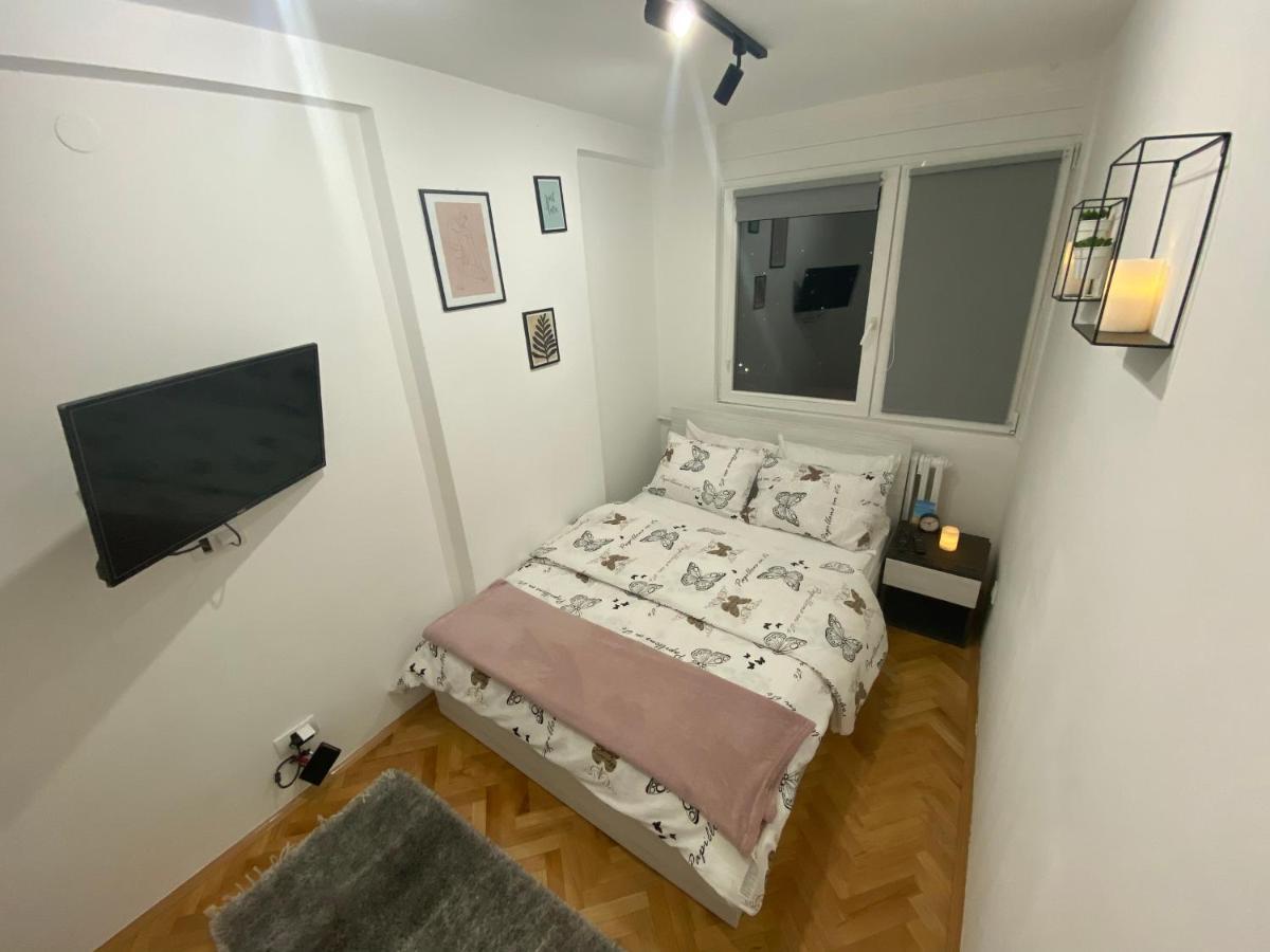 Apartman Bonaca Apartment Ni Екстериор снимка